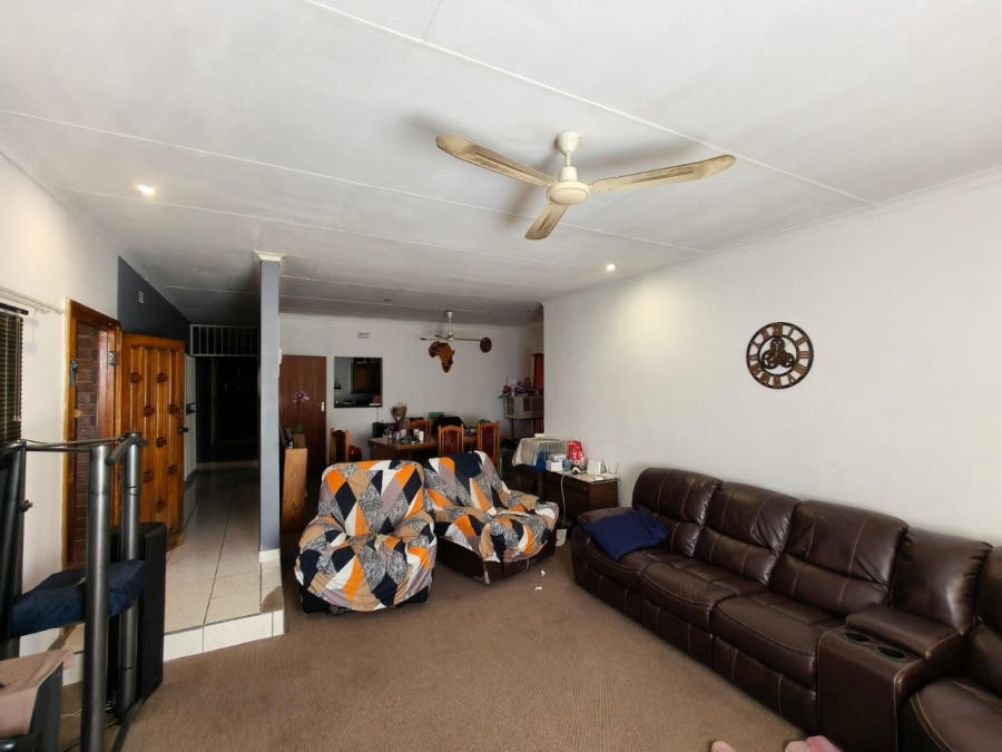 3 Bedroom Property for Sale in Protea Park North West